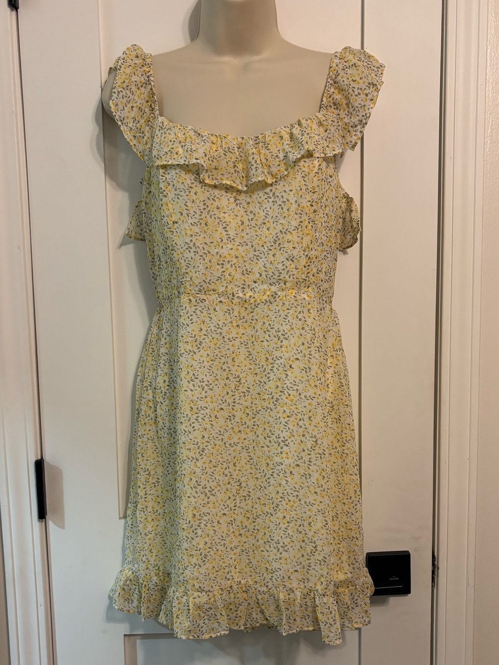 Aakaa Cream and Yellow Floral Smocked Top